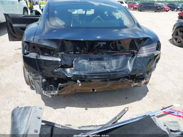 Tesla Model S Dual Motor All-wheel Drive