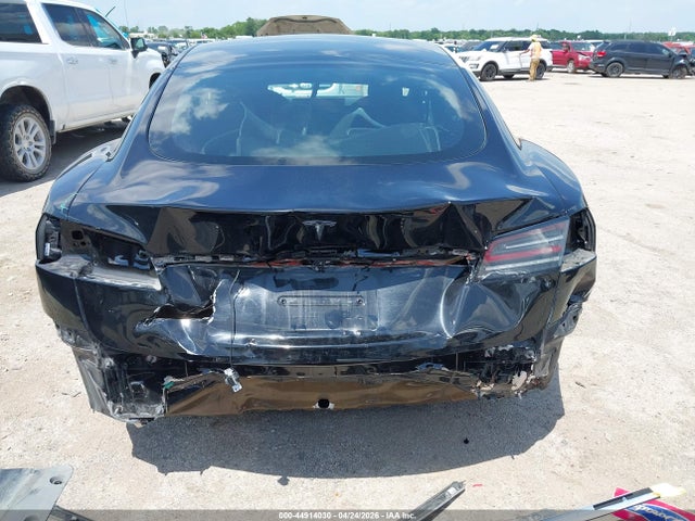 Tesla Model S Dual Motor All-wheel Drive