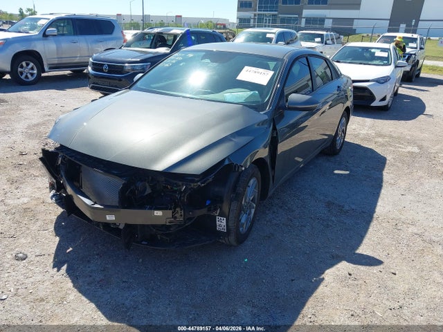 Hyundai ELANTRA Blue