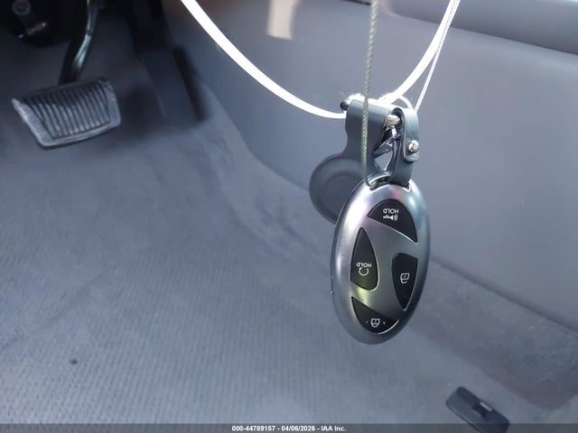 Hyundai ELANTRA Blue