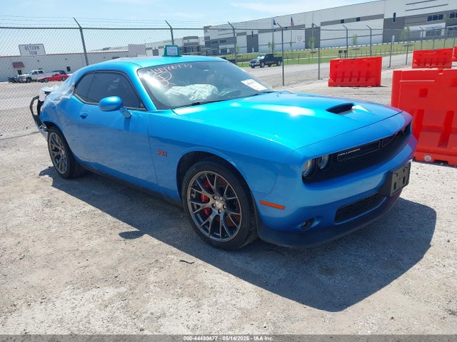 Salvage Dodge Challenger Image