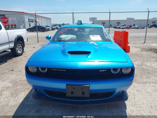 Dodge Challenger Srt 392