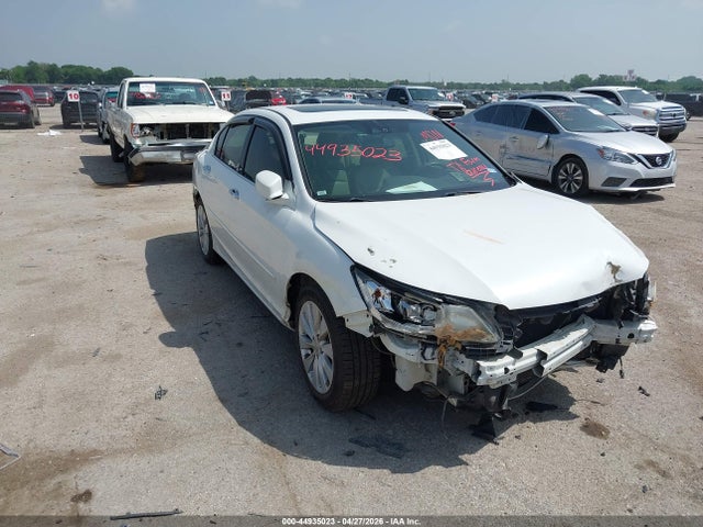 Salvage Honda Accord Image