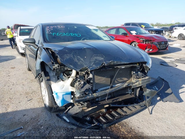 Salvage Ford Fusion Image