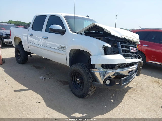 Salvage GMC Sierra 1500 Image