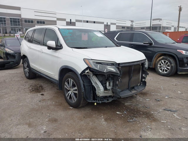 Salvage Honda Pilot Image