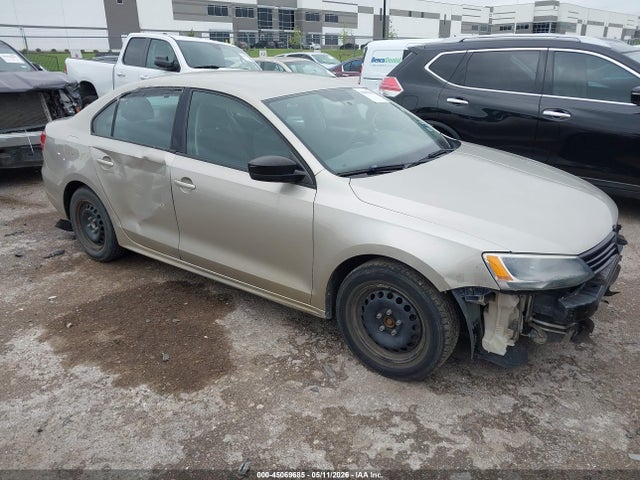 Salvage Volkswagen Jetta Image