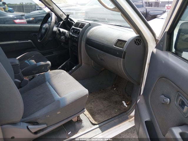 Nissan Frontier Xe