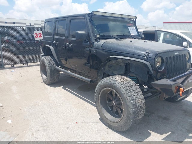 Salvage Jeep Wrangler Image