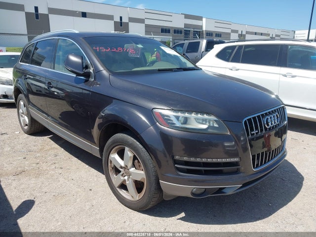 Salvage Audi Q7 Image