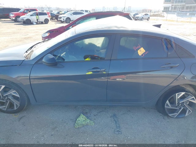 Hyundai ELANTRA Sel Sport