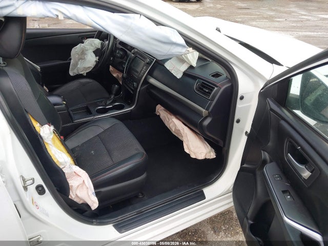 Toyota Camry Se