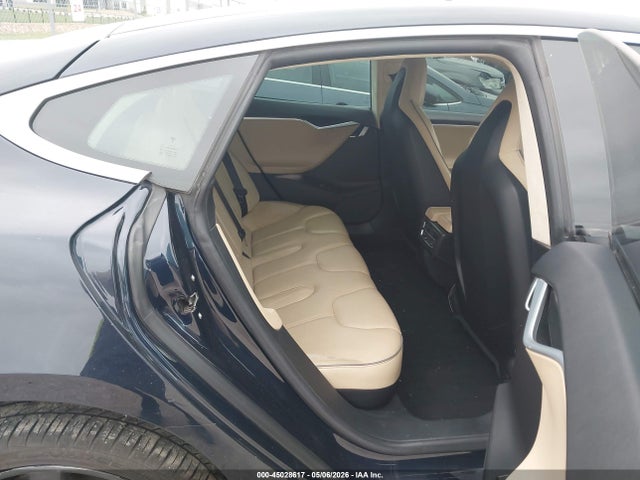 Tesla Model S Performance