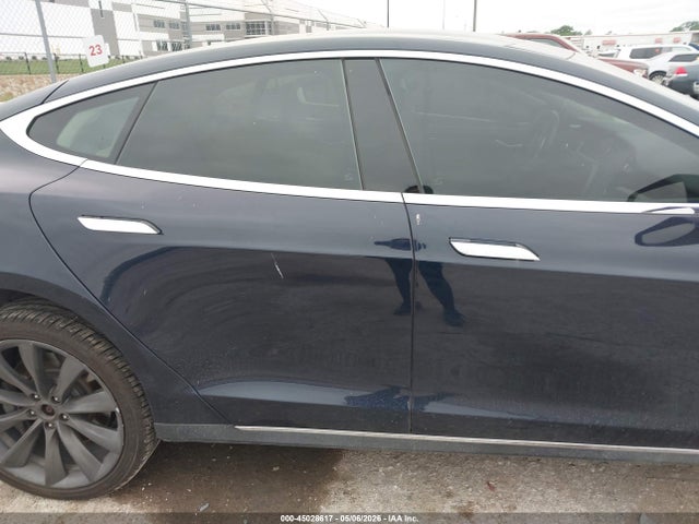 Tesla Model S Performance