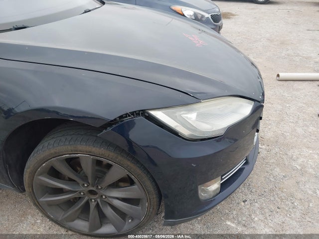 Tesla Model S Performance