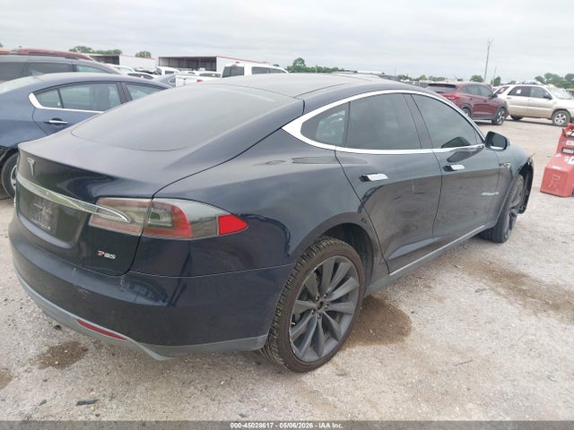 Tesla Model S Performance