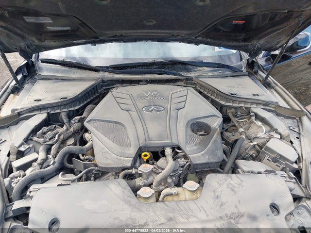 INFINITI Q50 Luxe