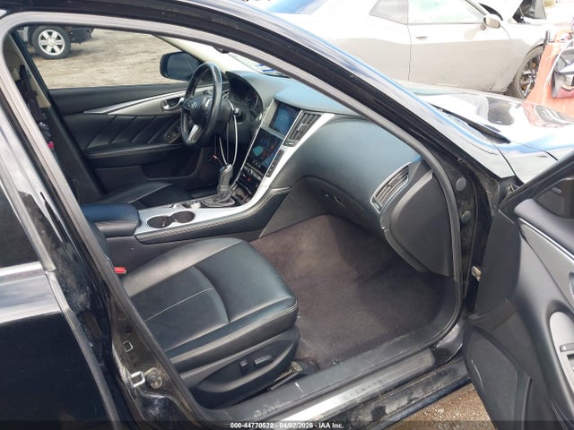INFINITI Q50 Luxe