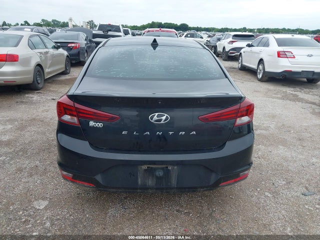 Hyundai ELANTRA Sel