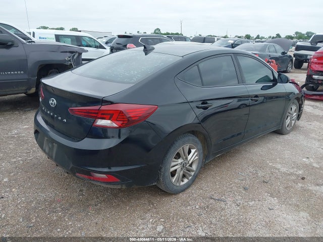 Hyundai ELANTRA Sel