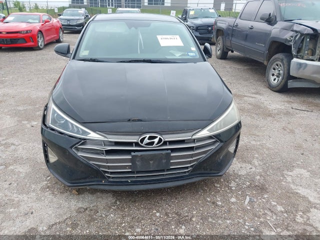 Hyundai ELANTRA Sel