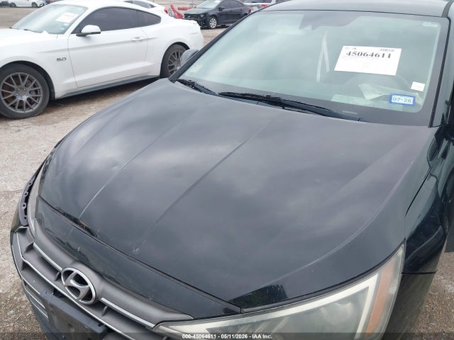 Hyundai ELANTRA Sel