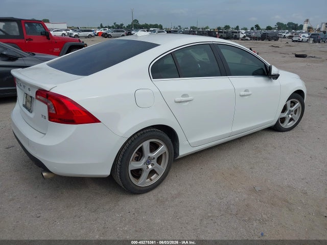 Volvo S60 T5