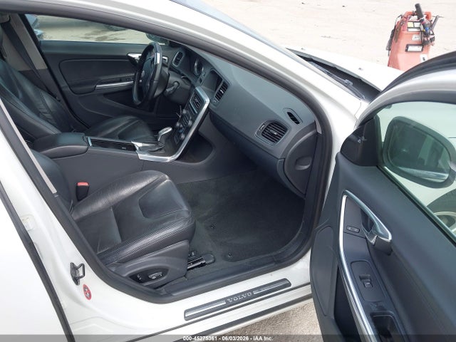 Volvo S60 T5