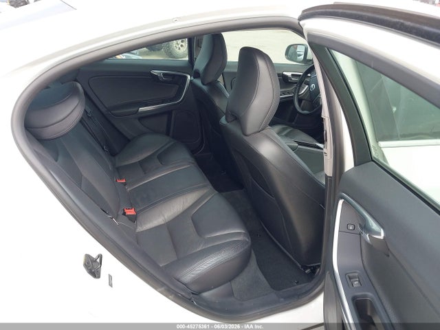 Volvo S60 T5