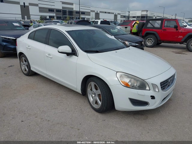 Salvage Volvo S60 Image