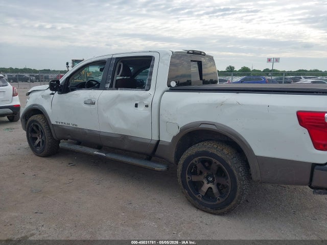 Nissan Titan Platinum Reserve