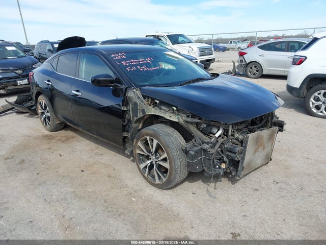 Salvage Nissan Maxima Image
