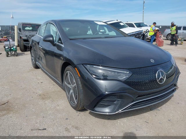 Salvage Mercedes-Benz EQE Image