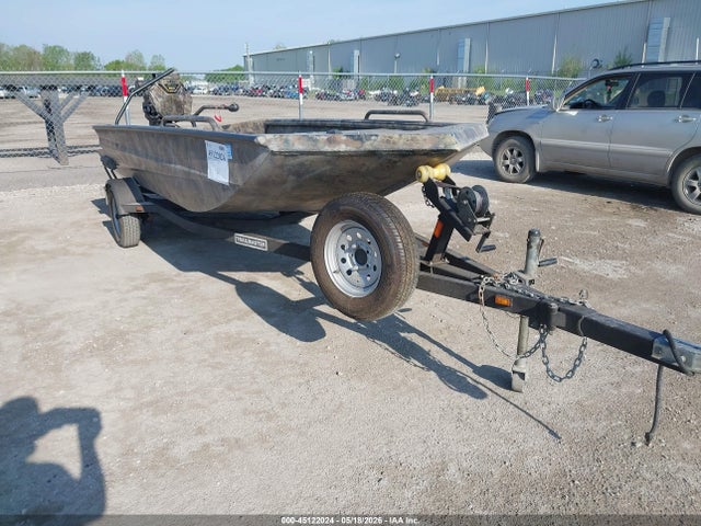 Salvage Excell F4 Image
