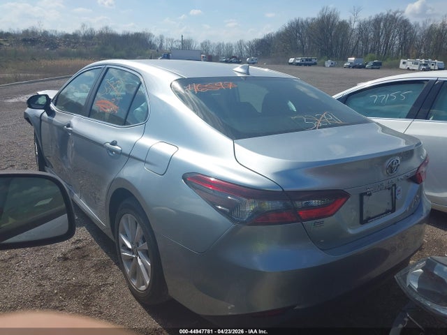 Toyota Camry Le