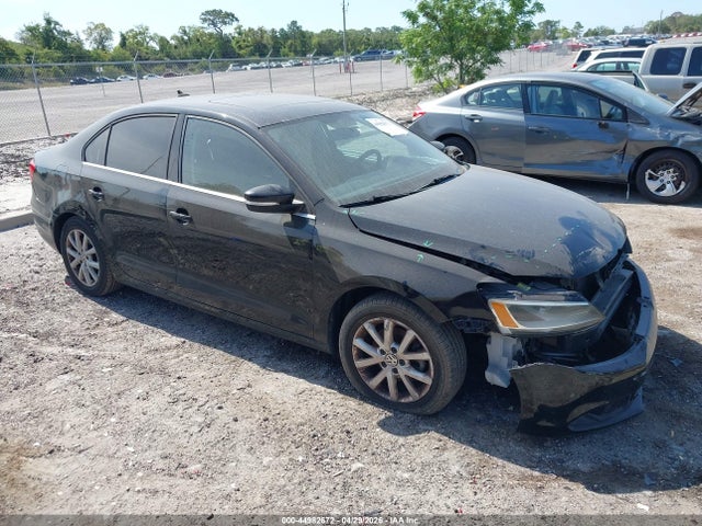 Salvage Volkswagen Jetta Image