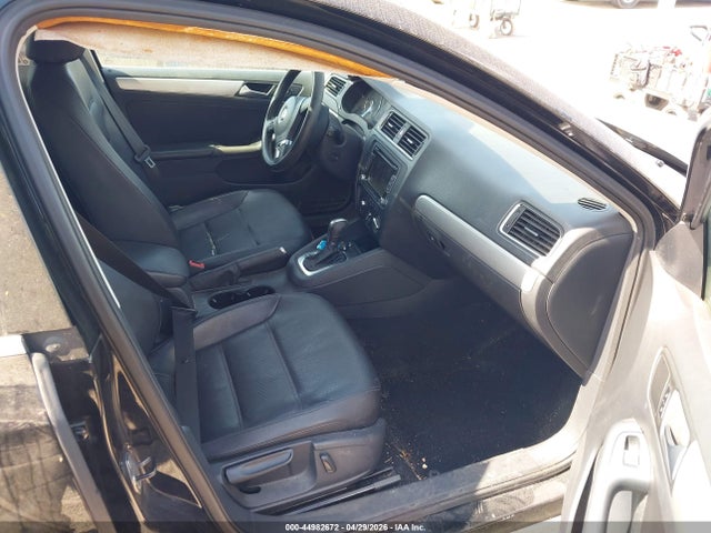 Volkswagen Jetta 1.8t Se