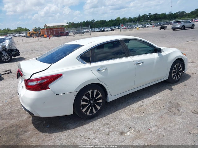 Nissan Altima 2.5 Sv