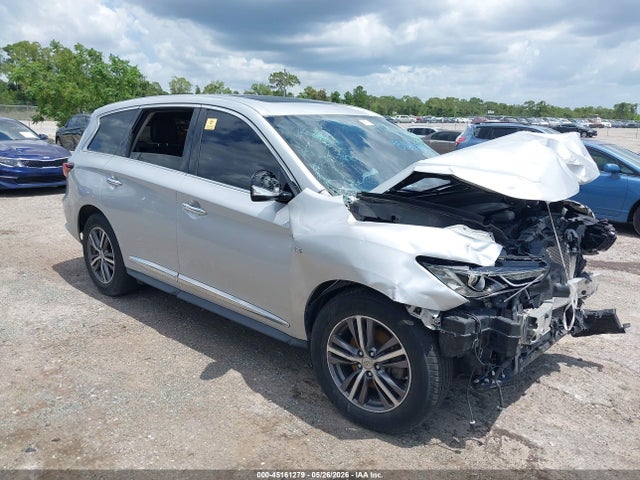 Salvage INFINITI Qx Image