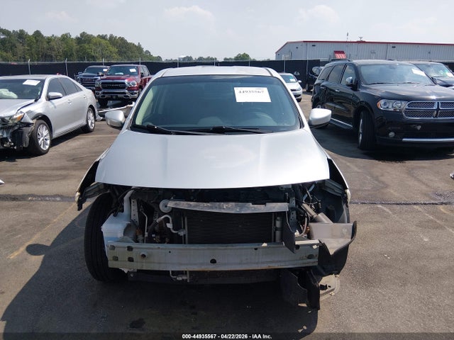 Nissan Versa 1.6 Sv