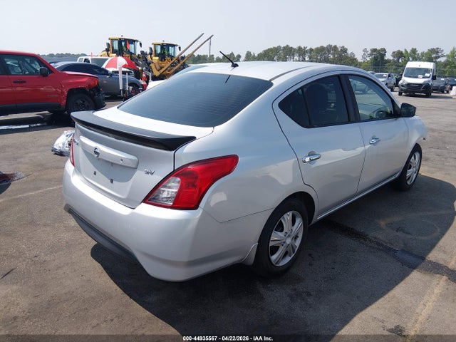 Nissan Versa 1.6 Sv