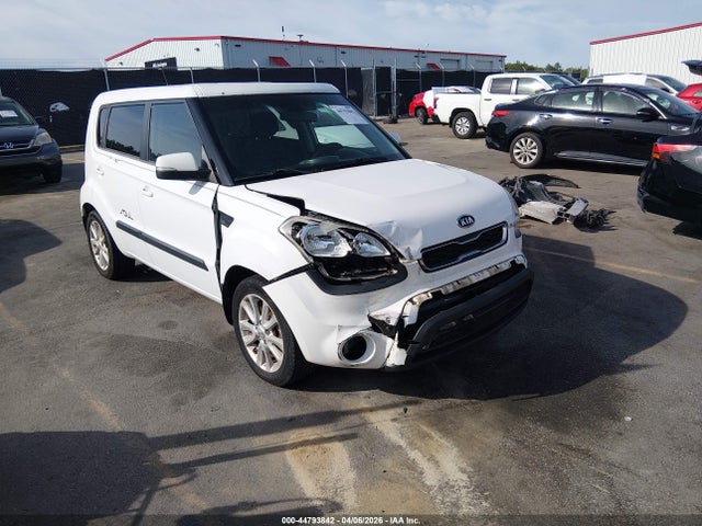 Salvage Kia Soul Image