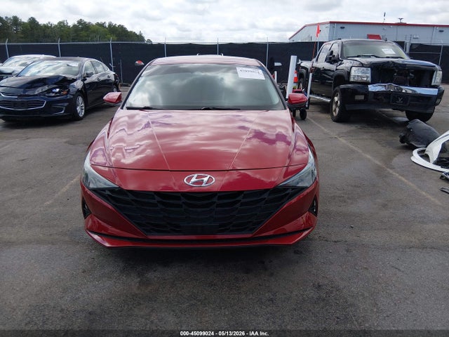 Hyundai ELANTRA Sel
