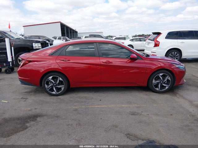 Hyundai ELANTRA Sel