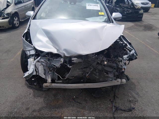 Toyota Prius Le