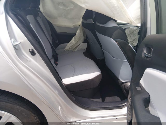 Toyota Prius Le