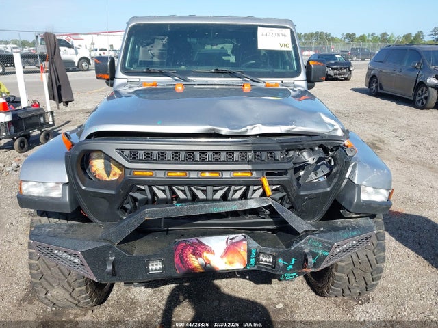 Jeep Wrangler Sahara 4x4