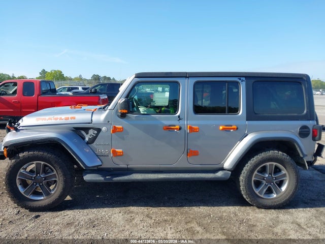 Jeep Wrangler Sahara 4x4