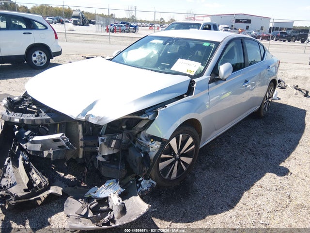 Nissan Altima Sv Fwd