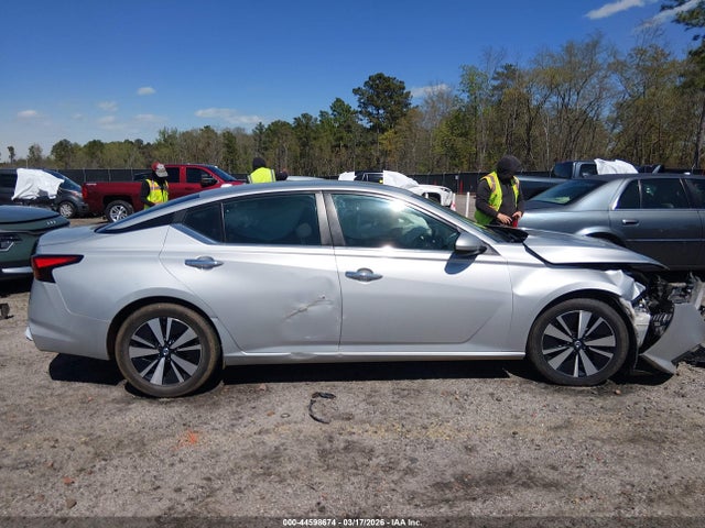Nissan Altima Sv Fwd